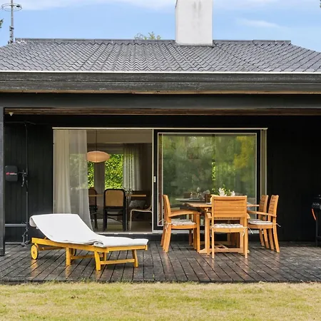 Sulo - 1km From The Sea By Interhome Feriehus