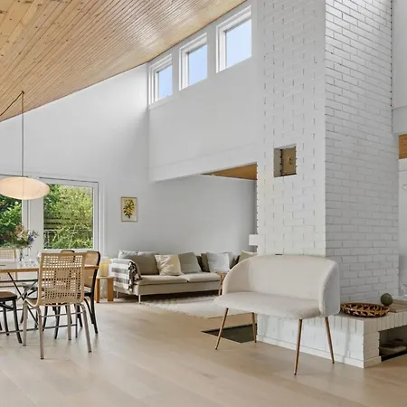 Sulo - 1km From The Sea By Interhome Dronningmolle